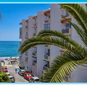 https://nerja-spain-flats-nsf10-torresol-studio.1costadelsol.com
