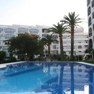 https://verdemar-apartment-with-sea-view-and-garden.hotelsinnerja.org