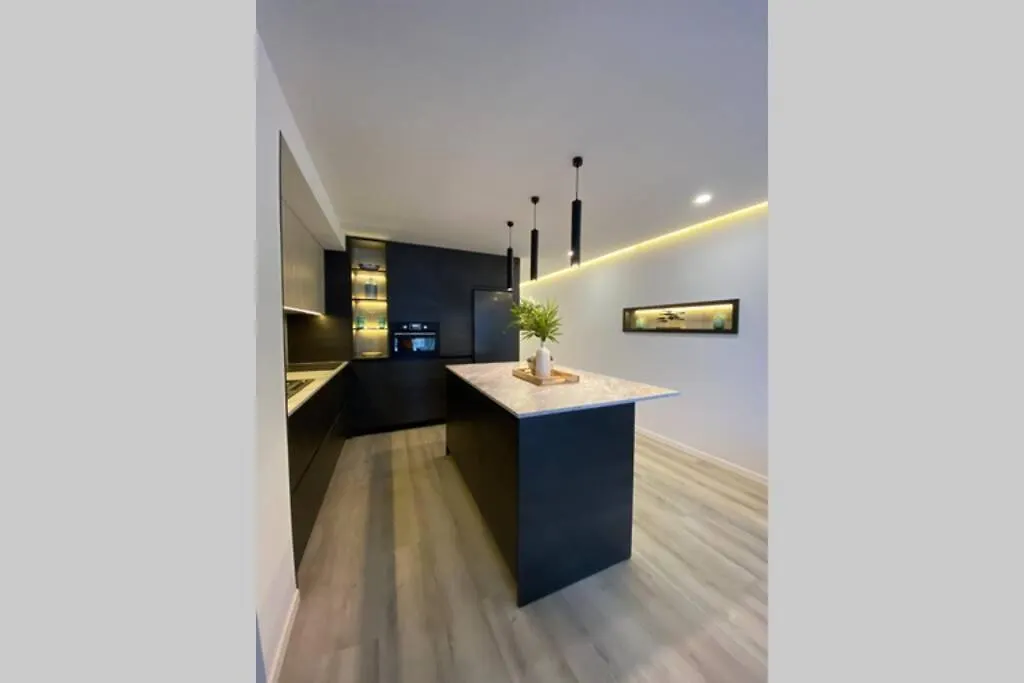 Precioso Apartamento A Estrenar En Centro De Nerja